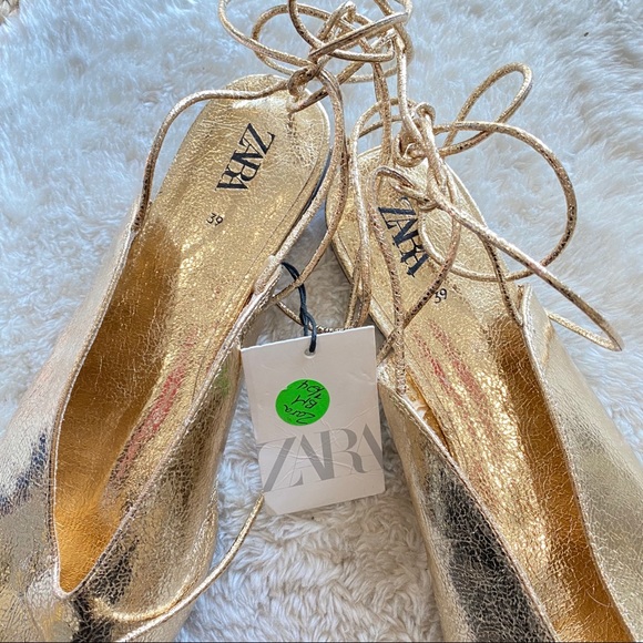 Zara Gold Lace SOLD ๐ - Picture 4 of 6